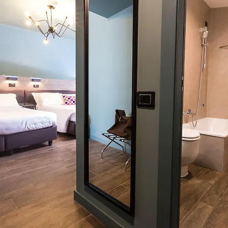 Globus Urban Hotel