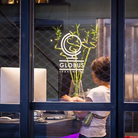 Globus Urban