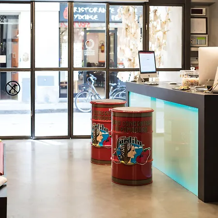 Globus Urban 4*