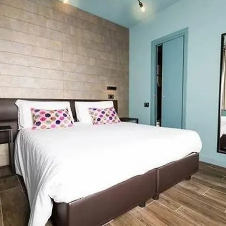 Globus Urban Szálloda 4*