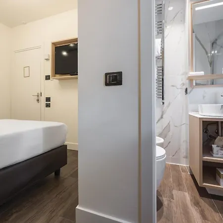 Globus Urban Szálloda 4*