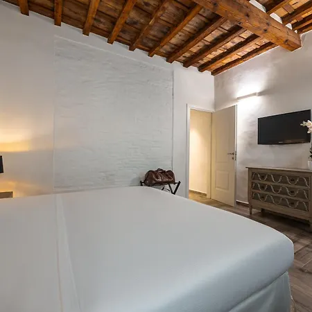 Globus Urban Hotel 4*