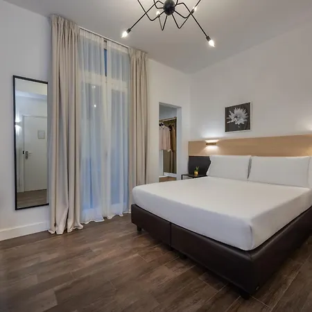 Globus Urban Hotel 4*